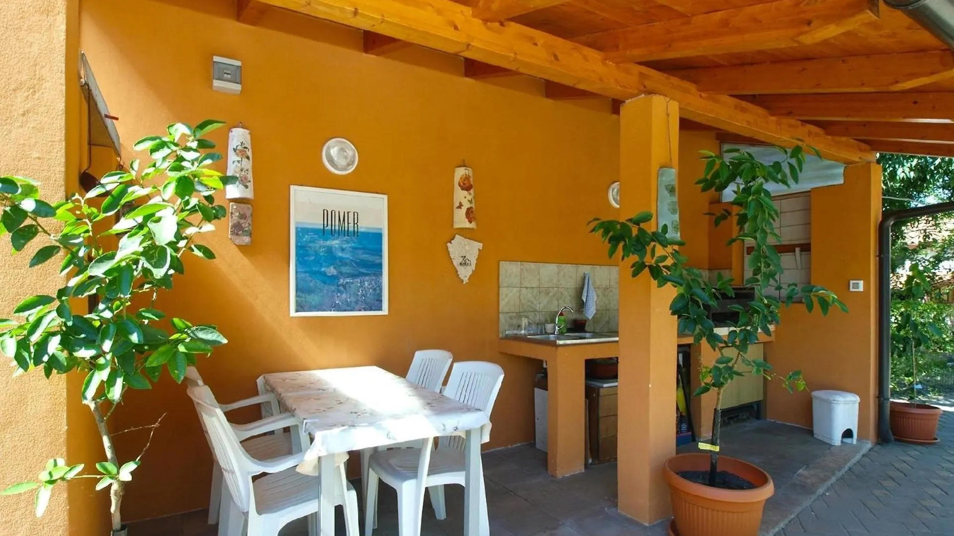Ferienwohnung Fuer 3 Personen Ca 33 Qm In Pomer, Istrien Istrische Riviera Croatia